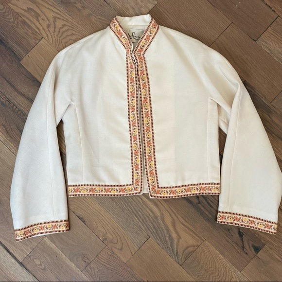 Lilli Ann Paris Women’s Embroidered Vintage Blazer Size Medium - Picture 2 of 10